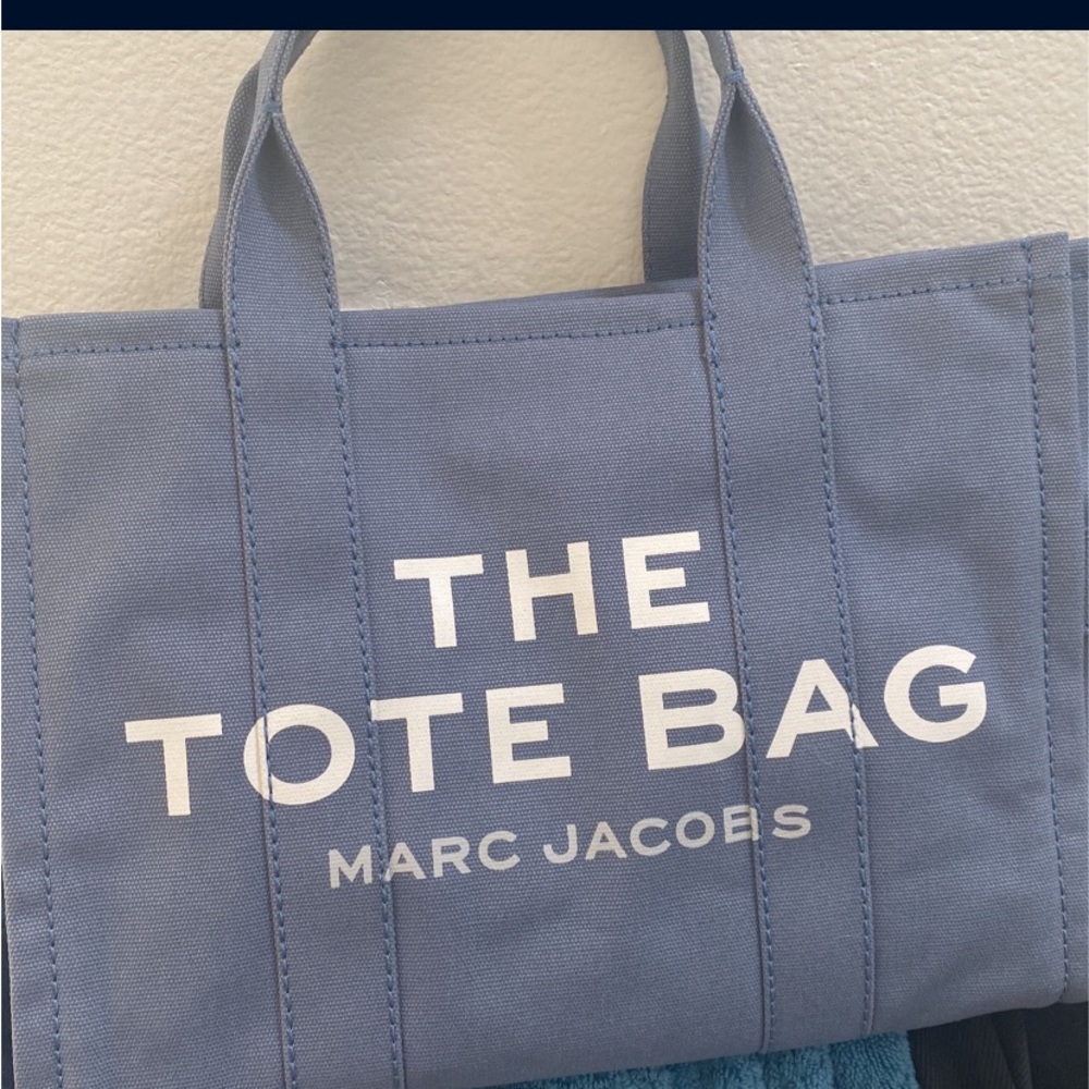 Marc Jacob’s tote medium